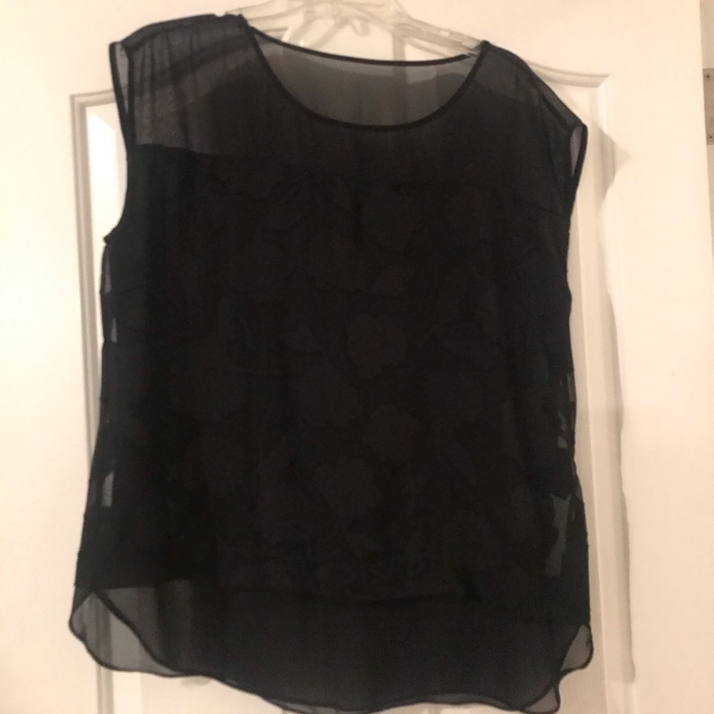 Ann Taylor black floral sheer short sleeve blouse